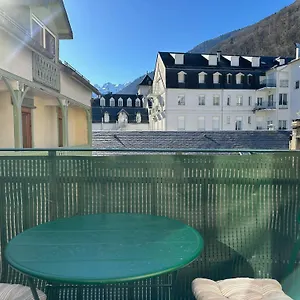 sacaron24-t2-bis-centre-luchon-wifi-parking.midi-pyreneeshotels.com/